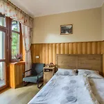 Schronisko Pttk Trzy Korony Nocleg ze śniadaniem *
