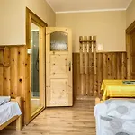 Schronisko Pttk Trzy Korony *