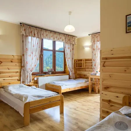 Bed & Breakfast Schronisko Pttk Trzy Korony Sromowce Nizne
