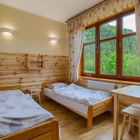 Schronisko Pttk Trzy Korony Bed & Breakfast *