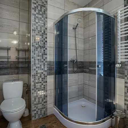 Alojamento de Acomodação e Pequeno-almoço Schronisko Pttk Trzy Korony *