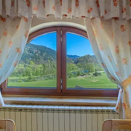 Schronisko Pttk Trzy Korony Bed & Breakfast *