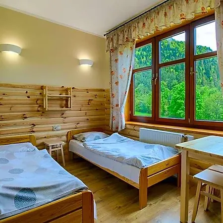 Panzió Schronisko Pttk Trzy Korony Sromowce Niżne