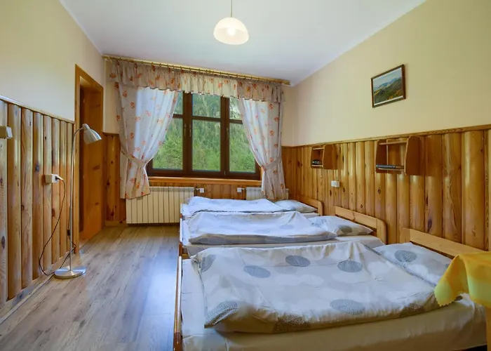 Schronisko Pttk Trzy Korony *