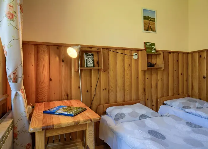 לינה וארוחת בוקר Schronisko Pttk Trzy Korony *