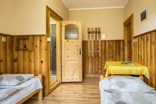 Schronisko Pttk Trzy Korony *