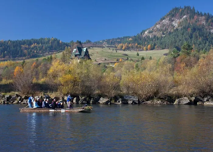 Schronisko Pttk Trzy Korony Sromowce Niżne
